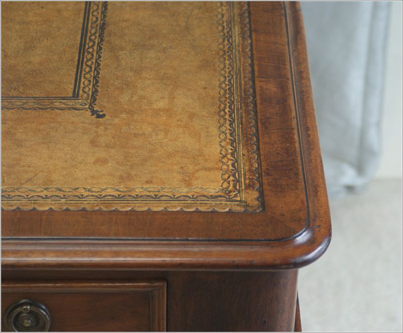 3032 Large Antique Library Table (9)